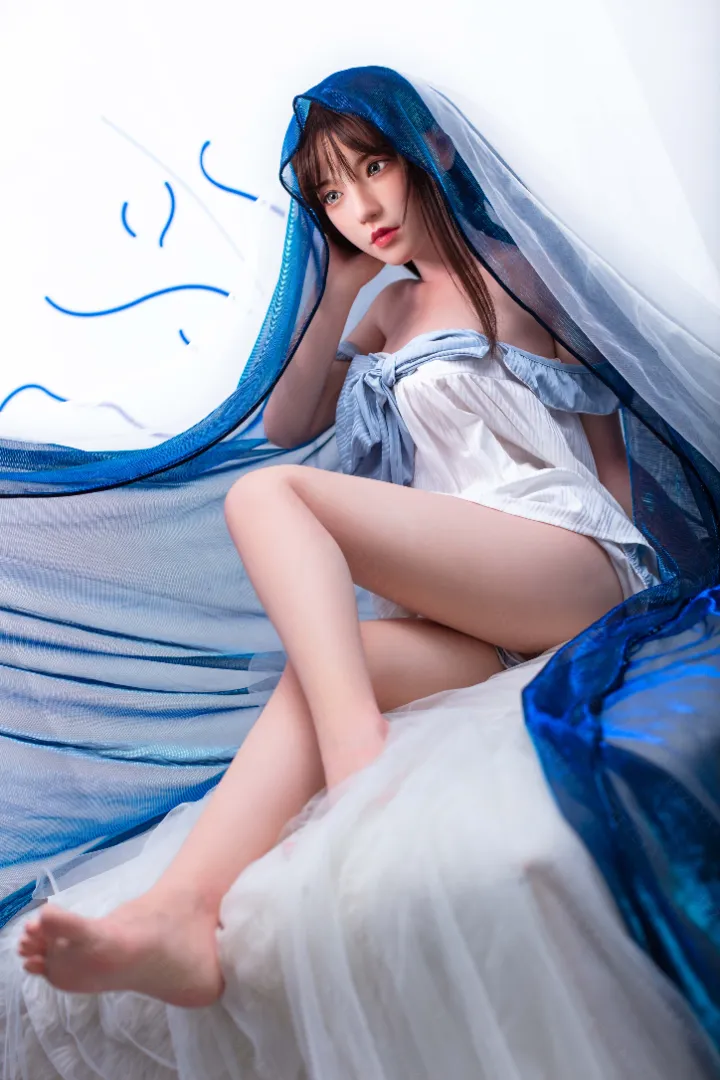 150cm (4ft11) A-чашка Облегченный вес Силиконовая Секс-кукла Iris